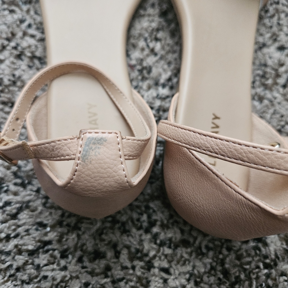 Sandals - Picture 3 of 3